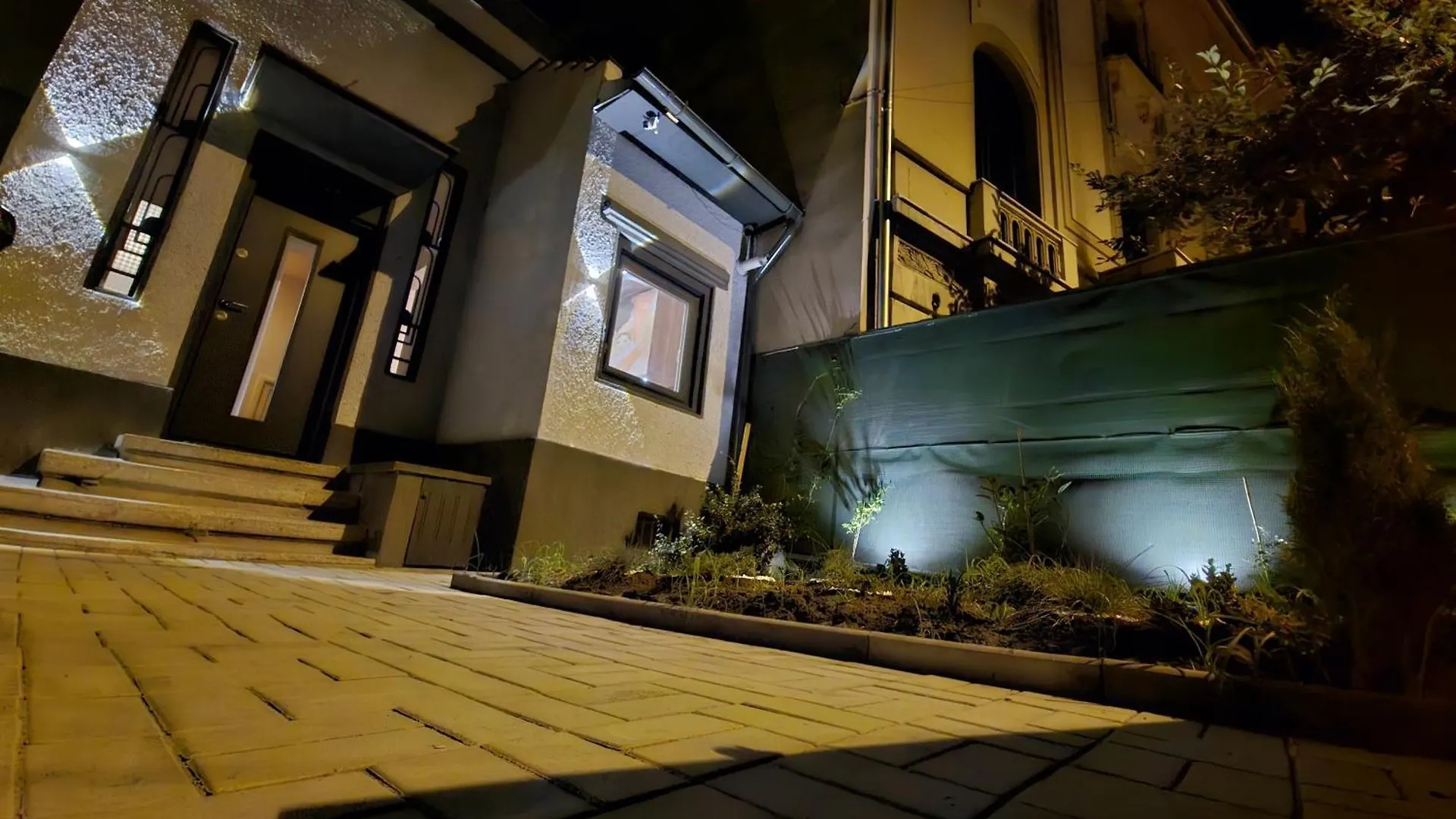 Littlehouse- Entire Property For Maximum 4 People Bukarest