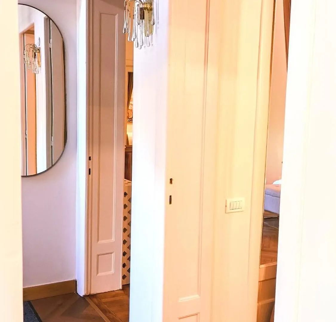 Littlehouse- Entire Property For Maximum 4 People Bukarest Románia